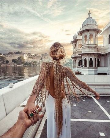 Holding Hands - Paint by Numbers Kit