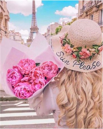 Girl With  Flowers at Eiffel Tower - Painting Kit 